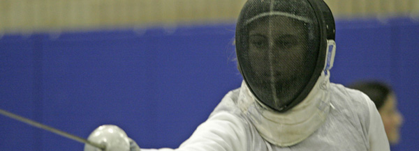 A member of the women&rsquo;s fencing team.